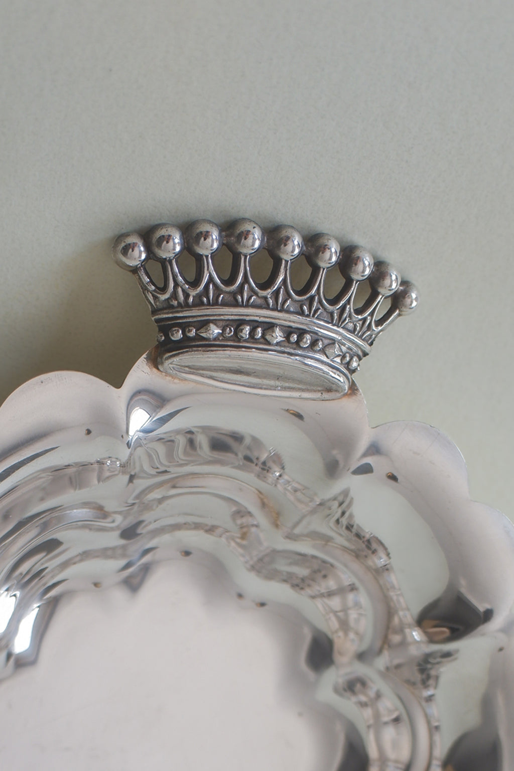 Vintage 鍍銀皇冠把手映光盤