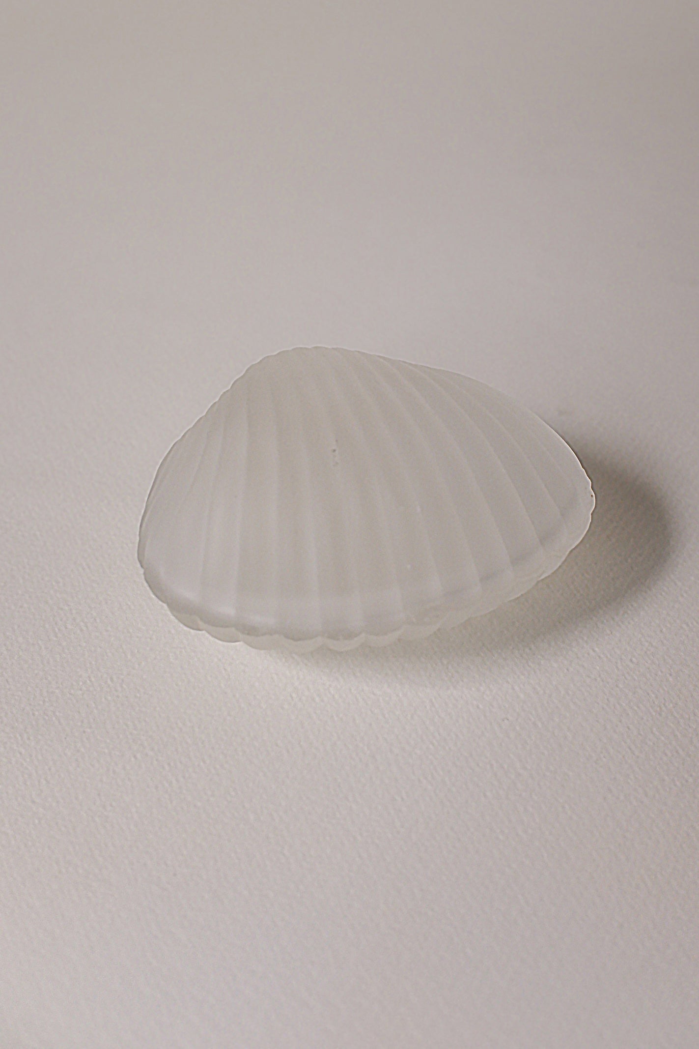 Vintage 霧面貝殼玻璃小盒