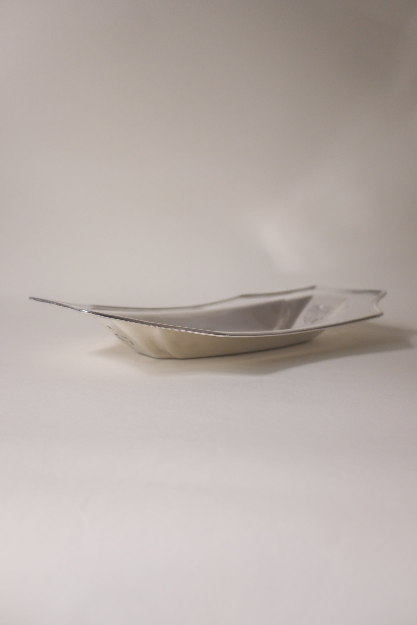 Vintage 弧邊長形鍍銀古董銀盤