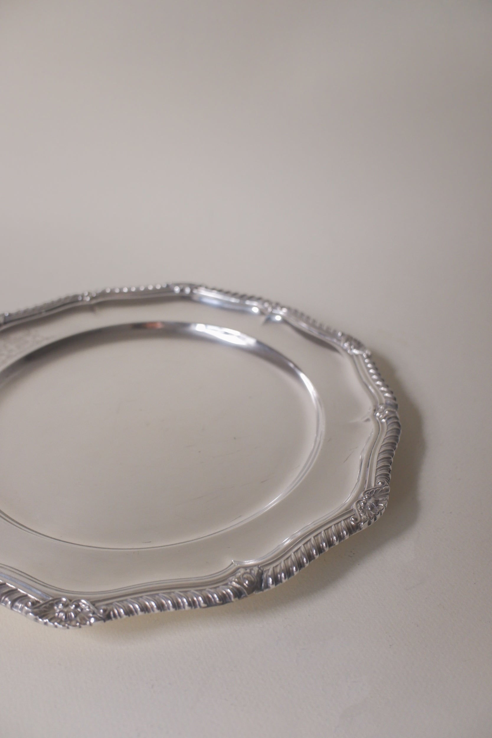 Vintage 滾邊鍍銀古董銀盤