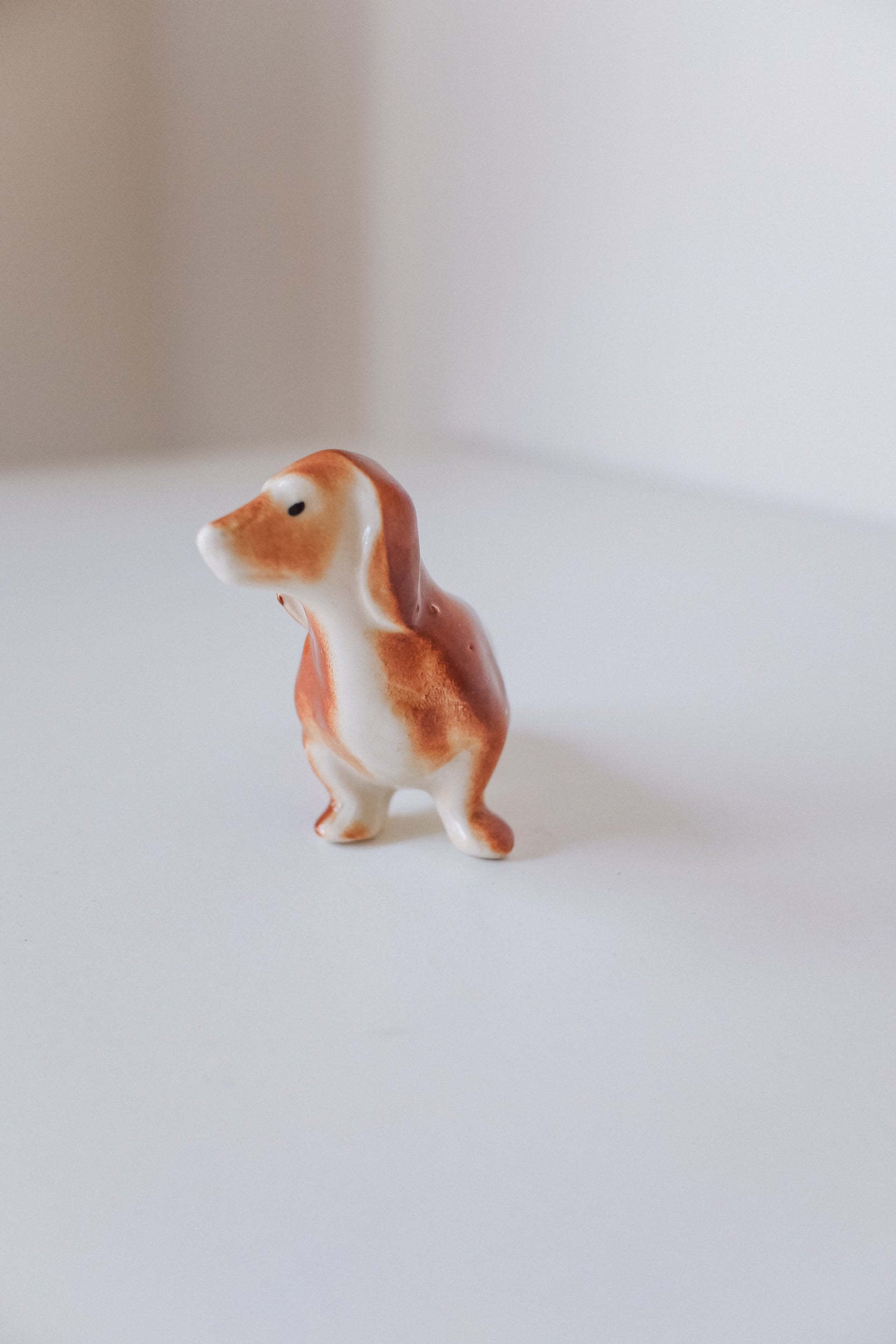 Vintage 棕色臘腸狗狗擺飾