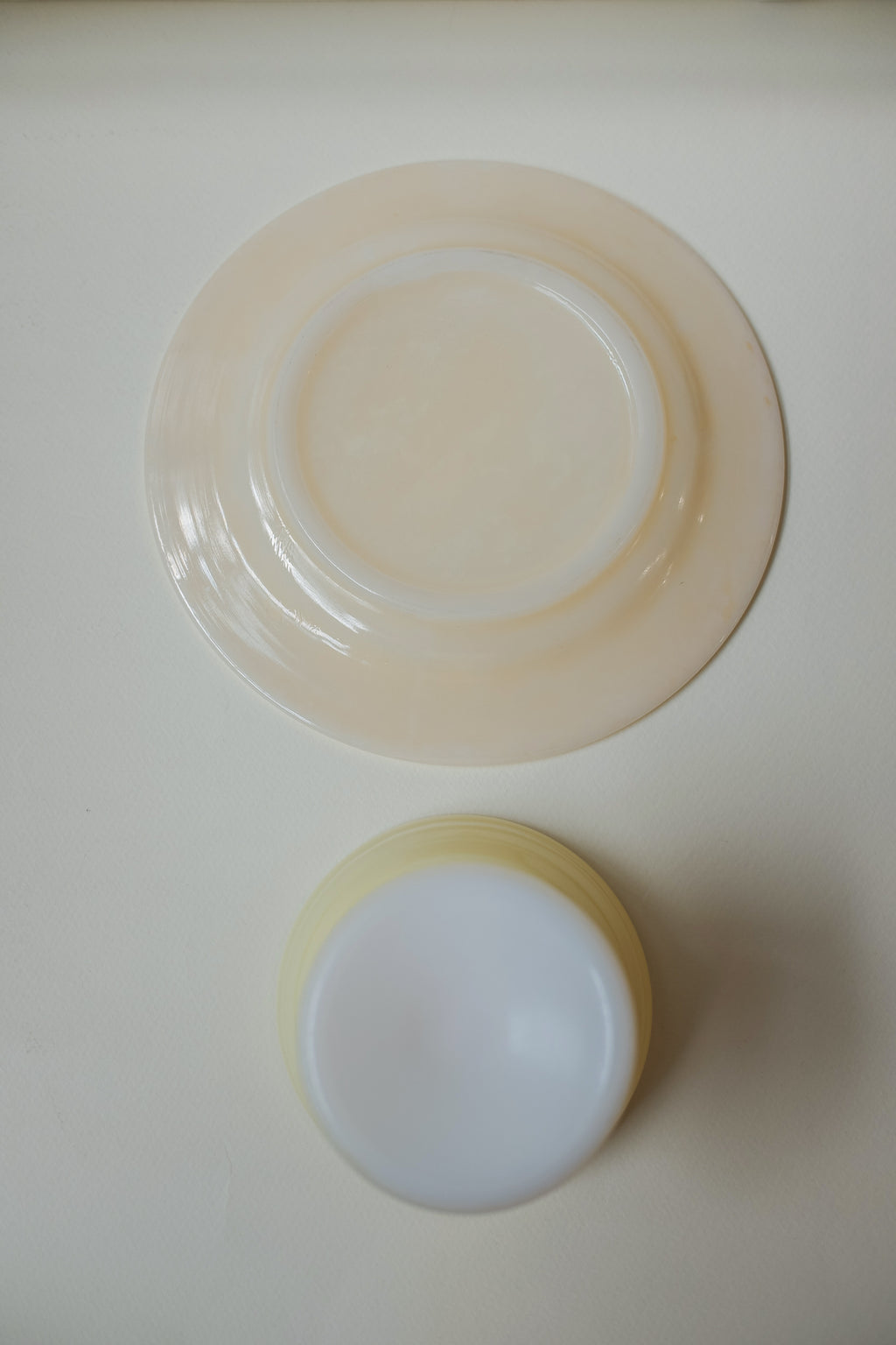 Vintage 奶油黃甜點杯盤組