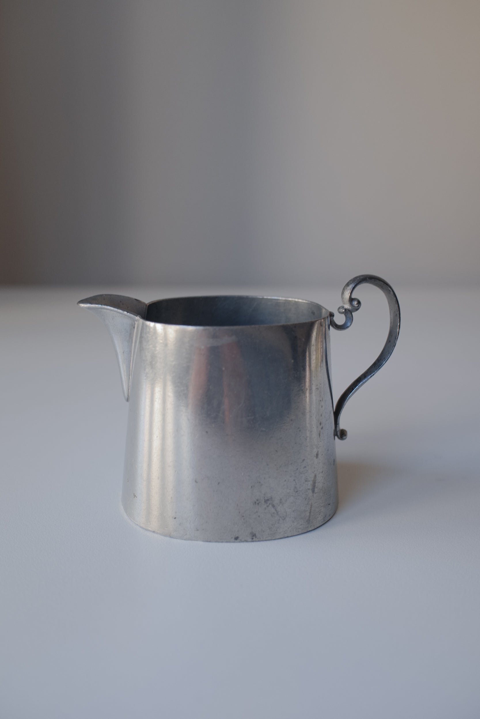 Vintage 銀色直筒小錫器