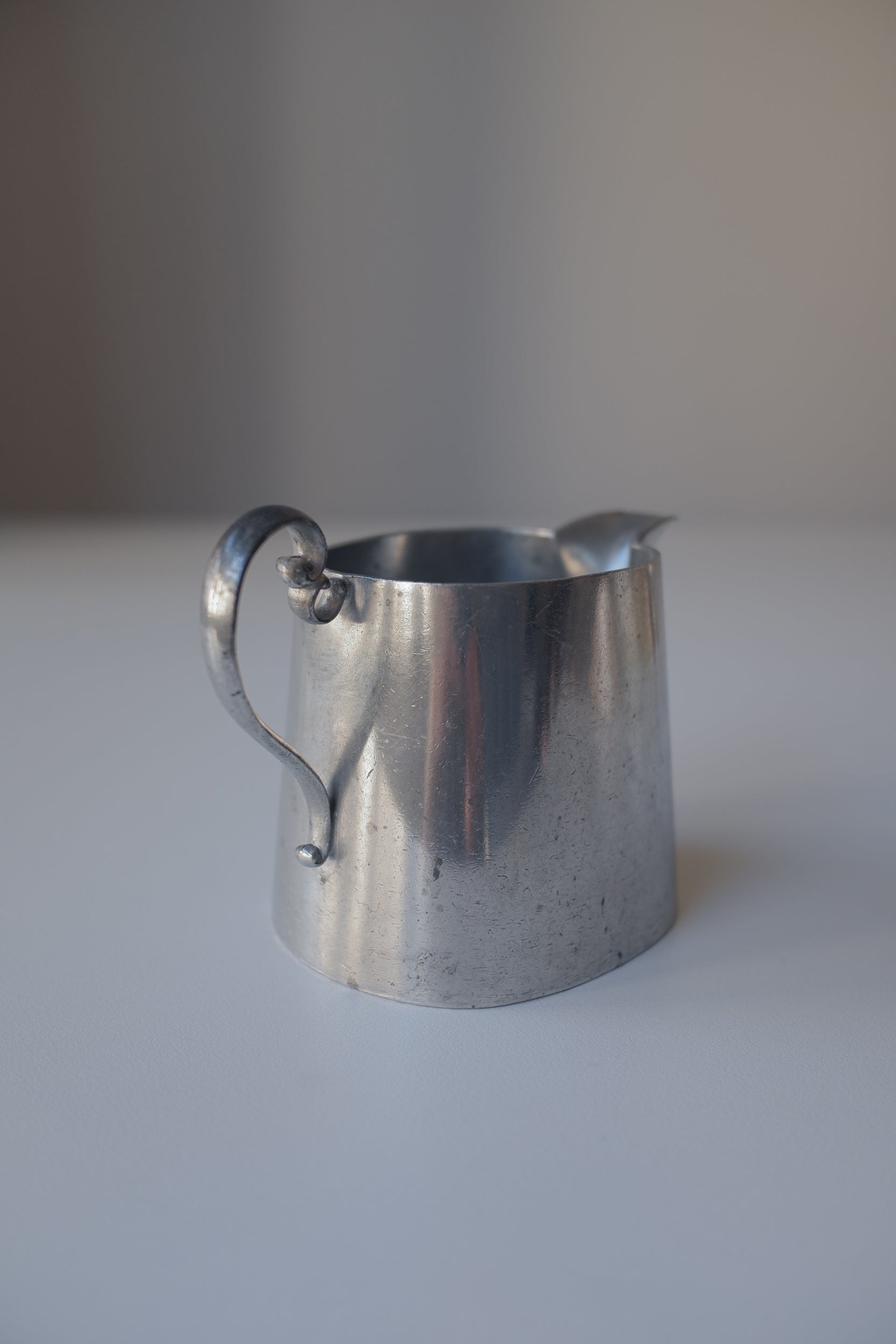Vintage 銀色直筒小錫器