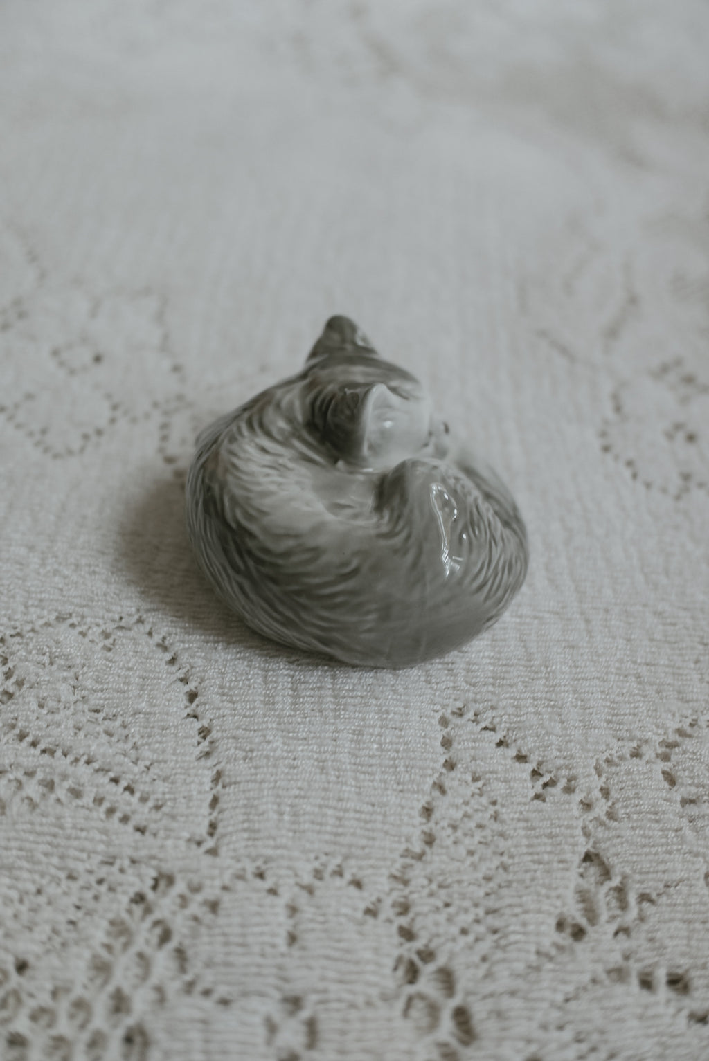 Vintage 陶瓷睡覺小貓