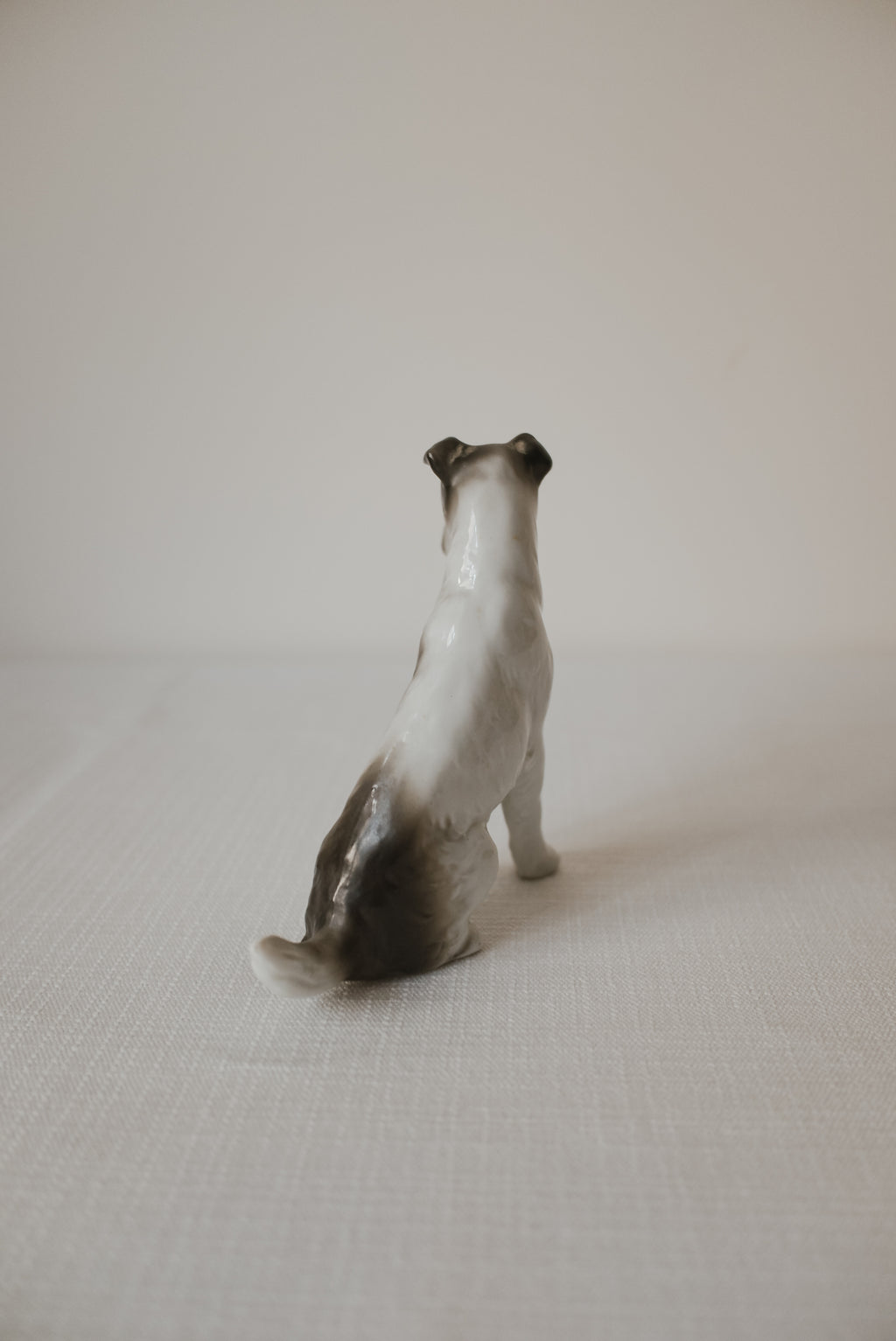 Vintage 灰白獵㹴犬擺飾 Winston