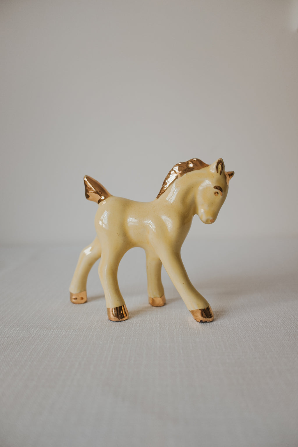 Vintage 奶油鍍金色小馬