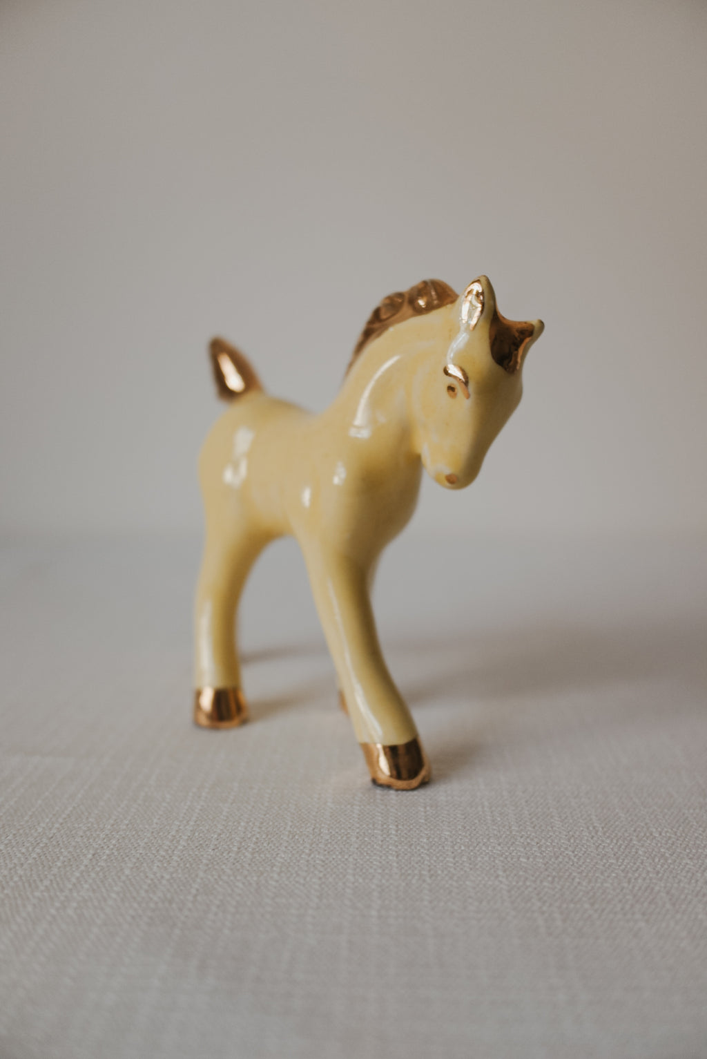 Vintage 奶油鍍金色小馬