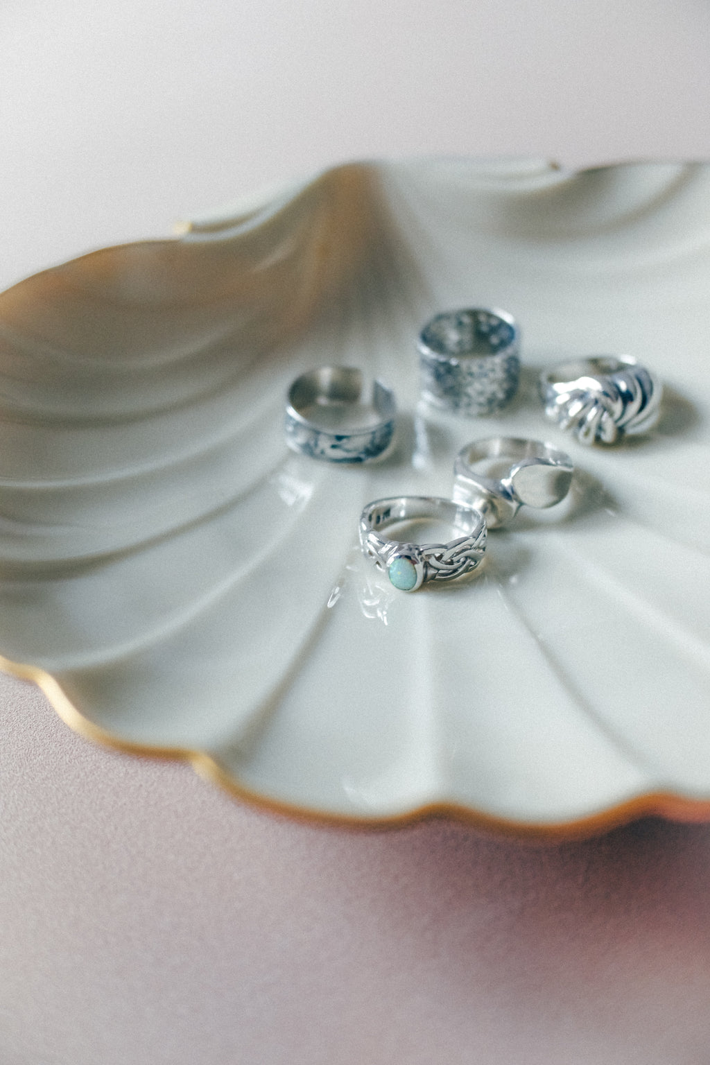 Vintage 蛋白石扭結古董戒指