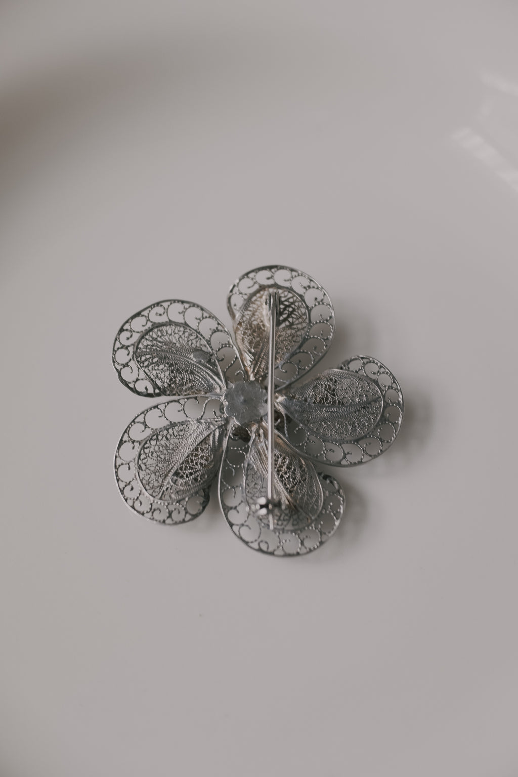 Vintage 純銀絲花朵胸針