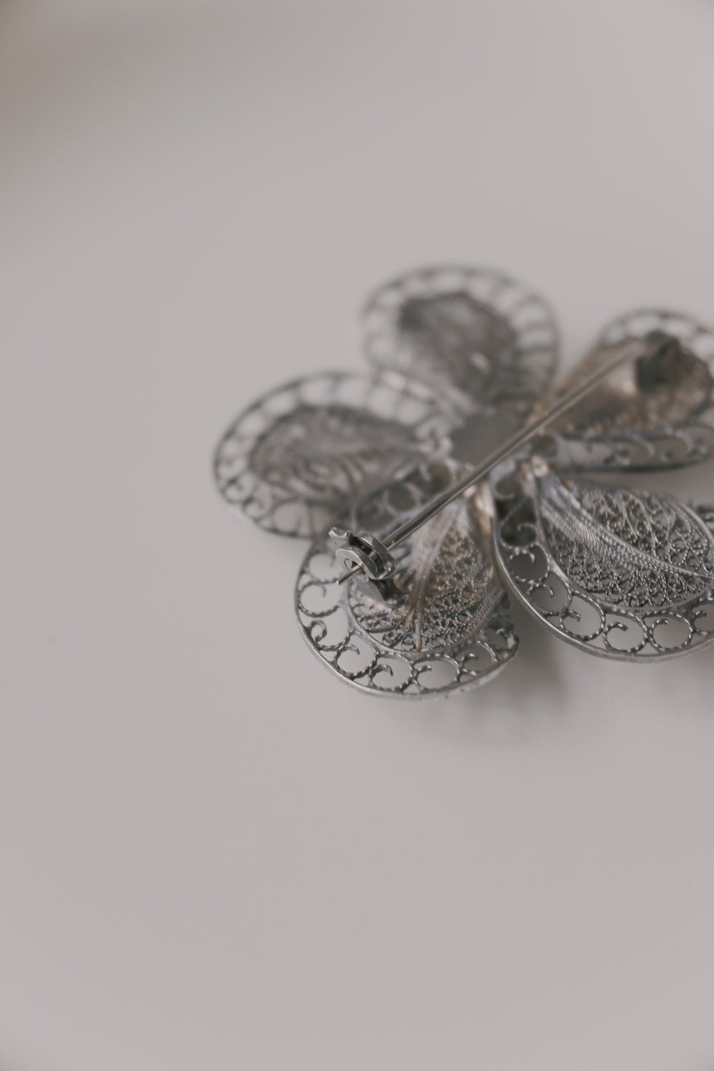 Vintage 純銀絲花朵胸針