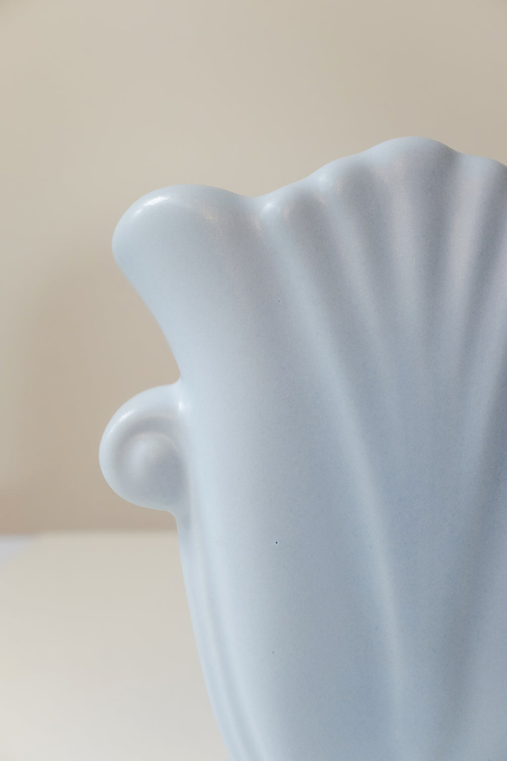 Vintage 霧面粉藍釉色貝型花器