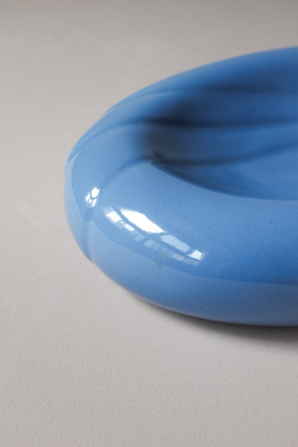 Vintage 霧藍波形陶盤