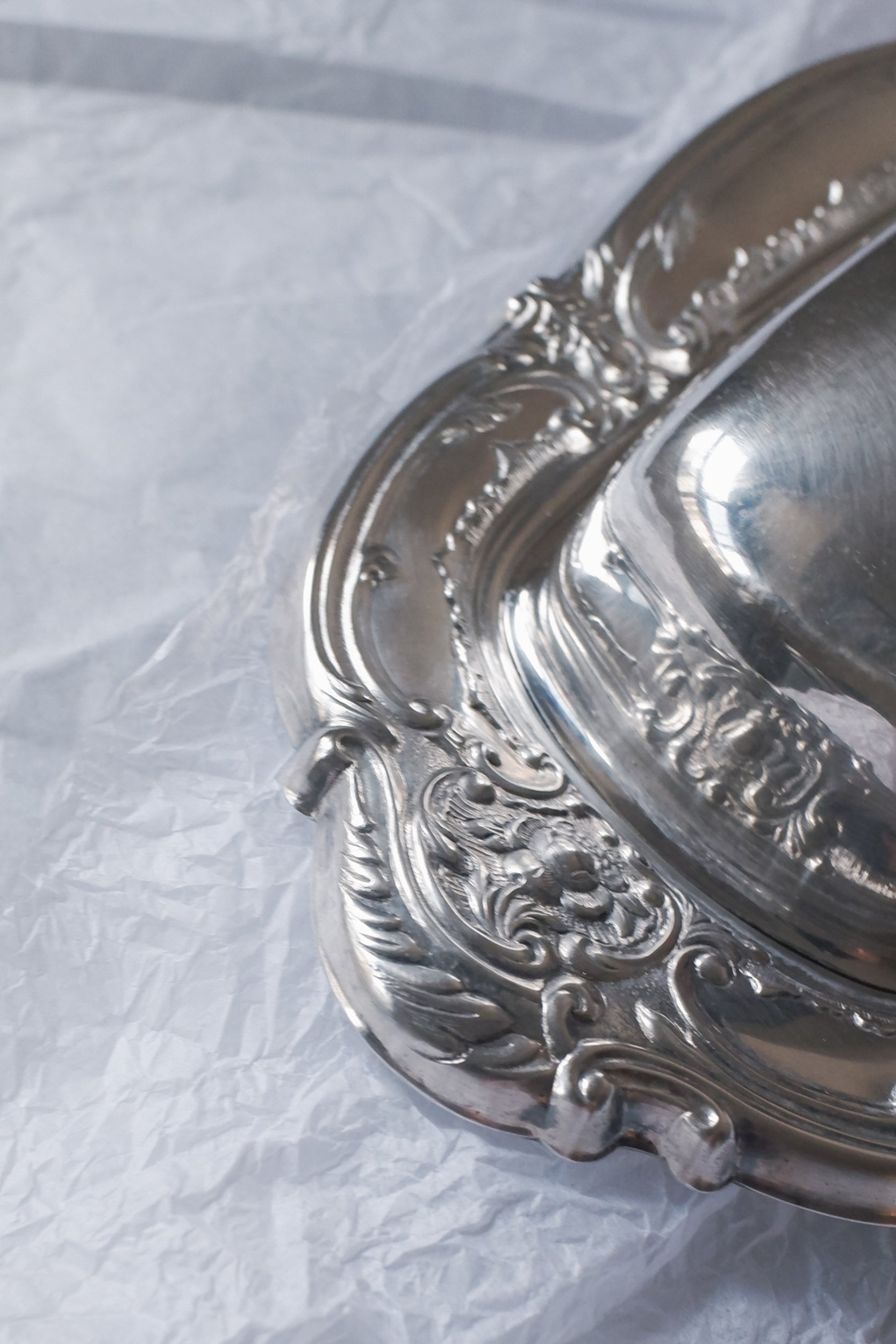 Vintage 雕飾鍍銀蓋盤