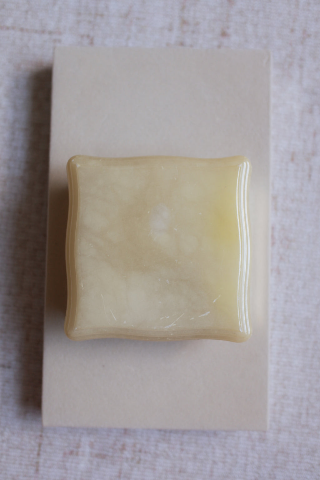 Vintage 鵝黃色花卉首飾盒
