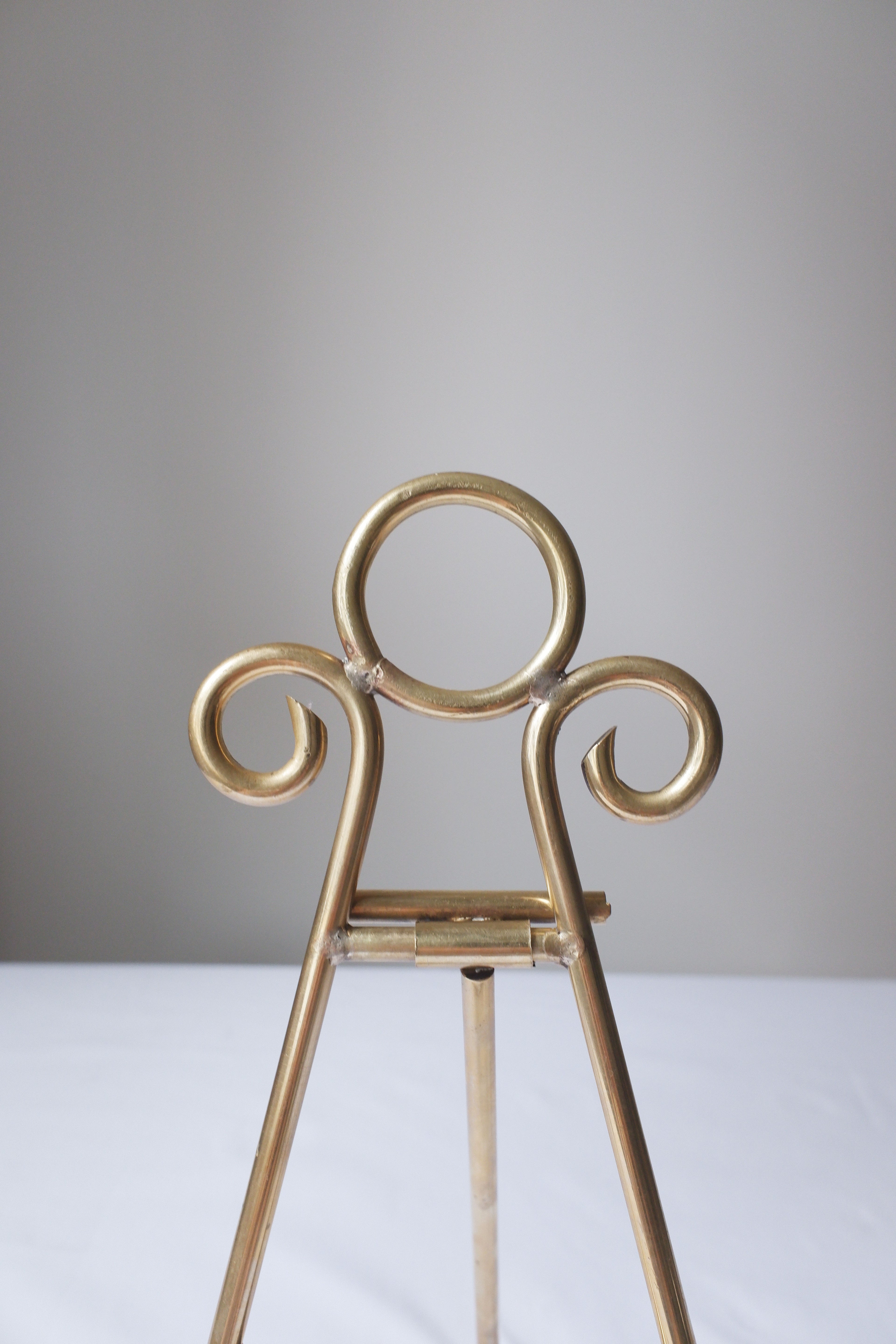 Vintage 幾何黃銅書架/畫架