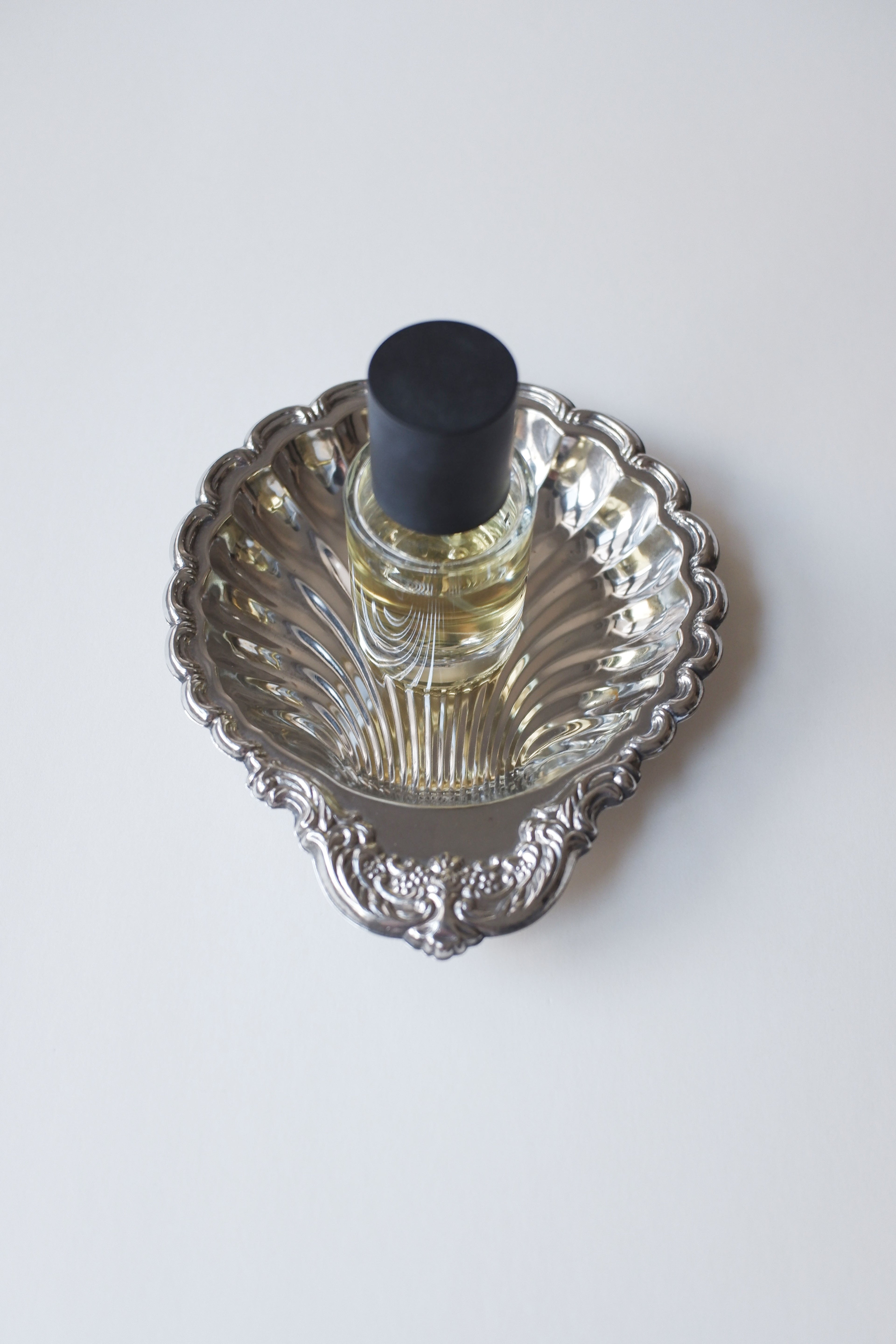 Vintage 雕花貝殼鍍銀盤