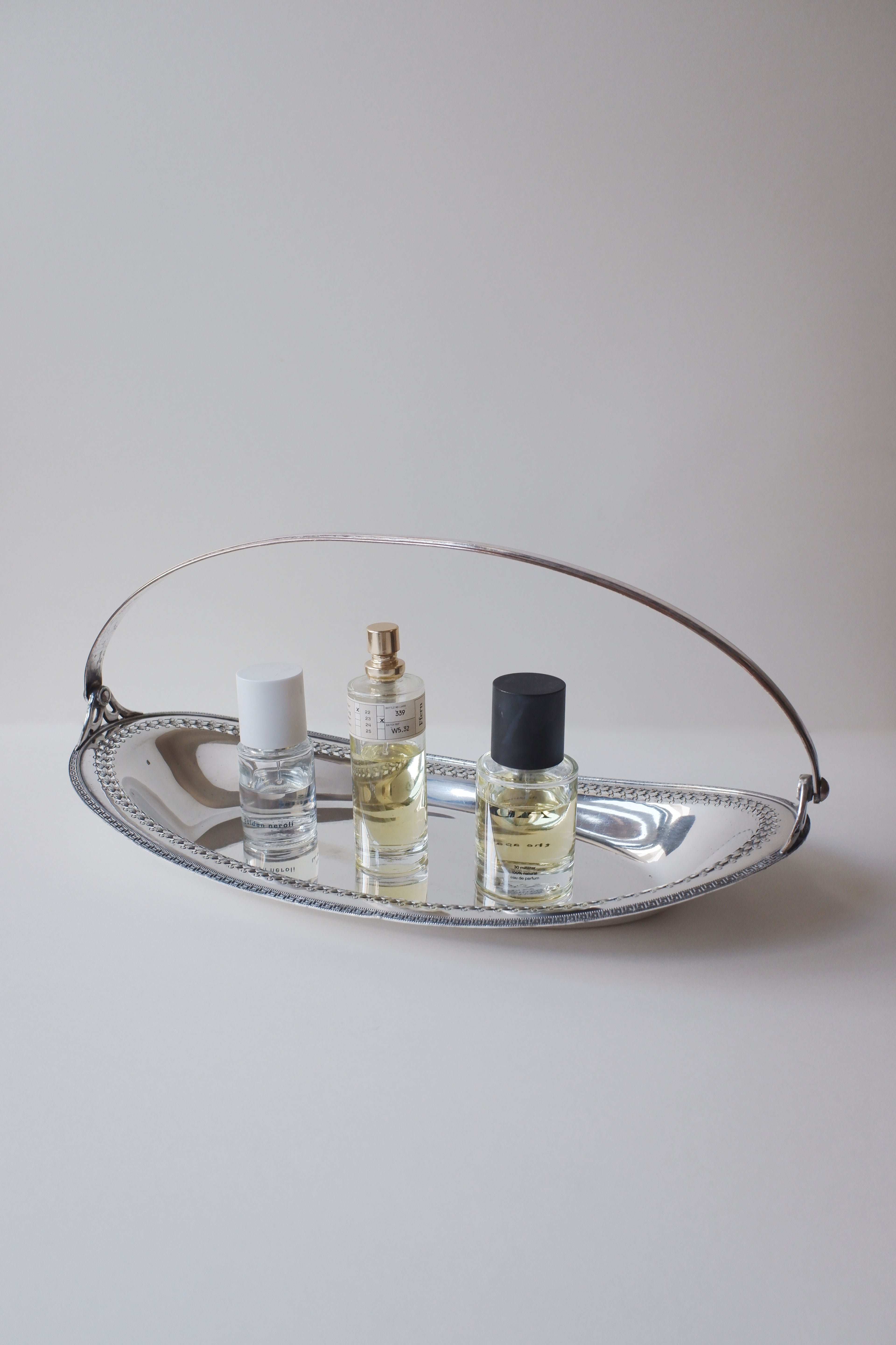 Vintage 細緻雕紋鍍銀托盤