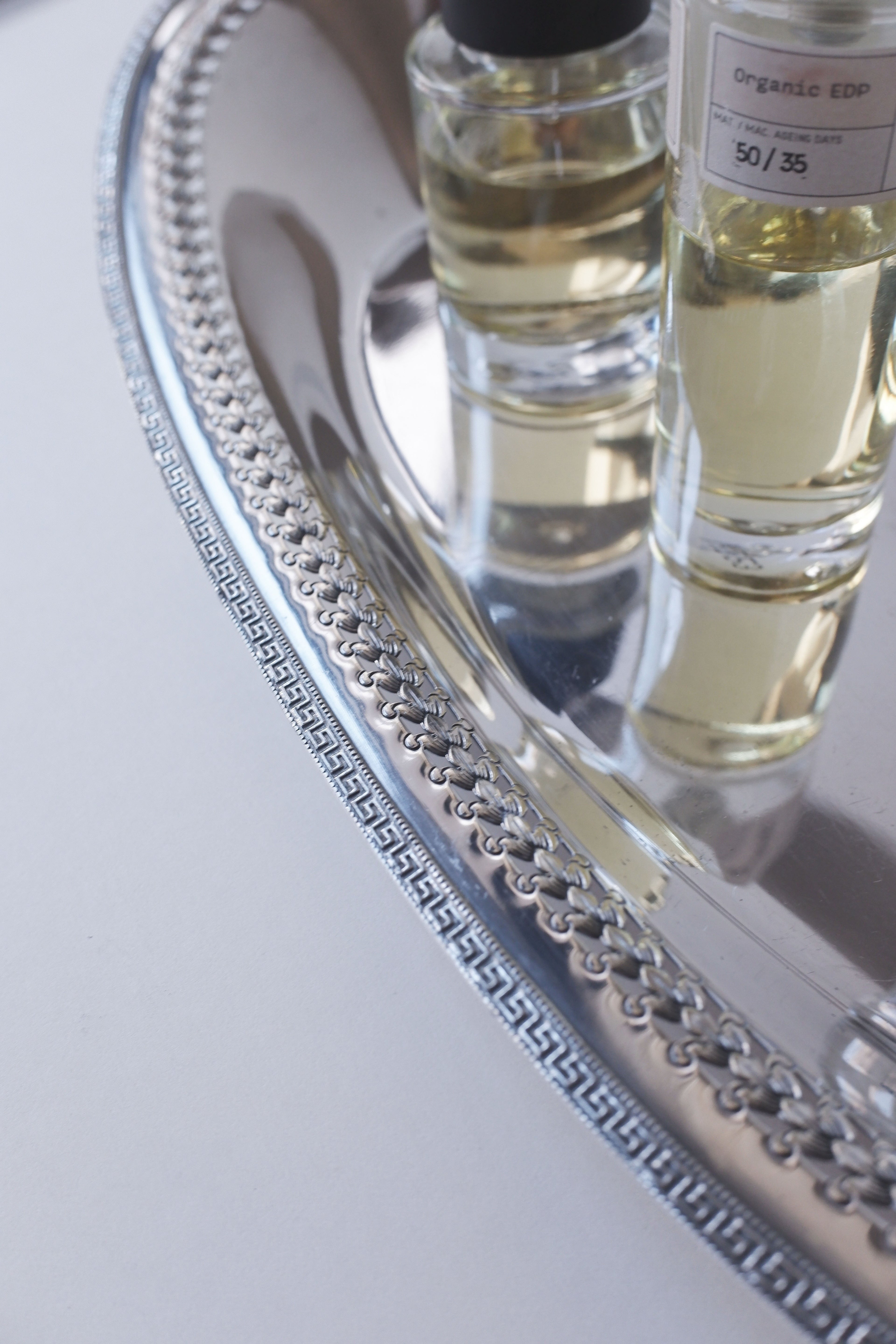 Vintage 細緻雕紋鍍銀托盤