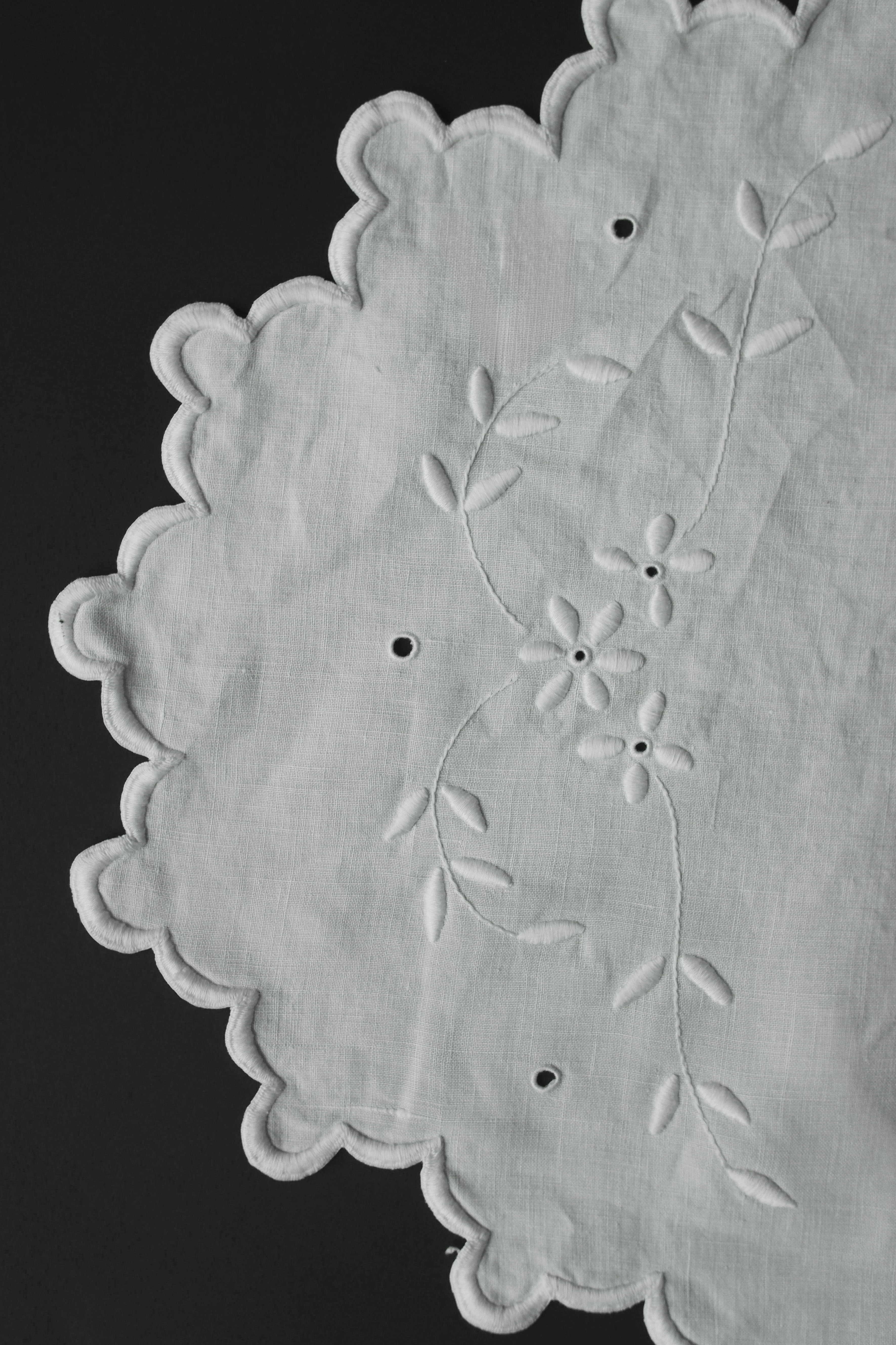 Vintage 花邊棉麻桌巾