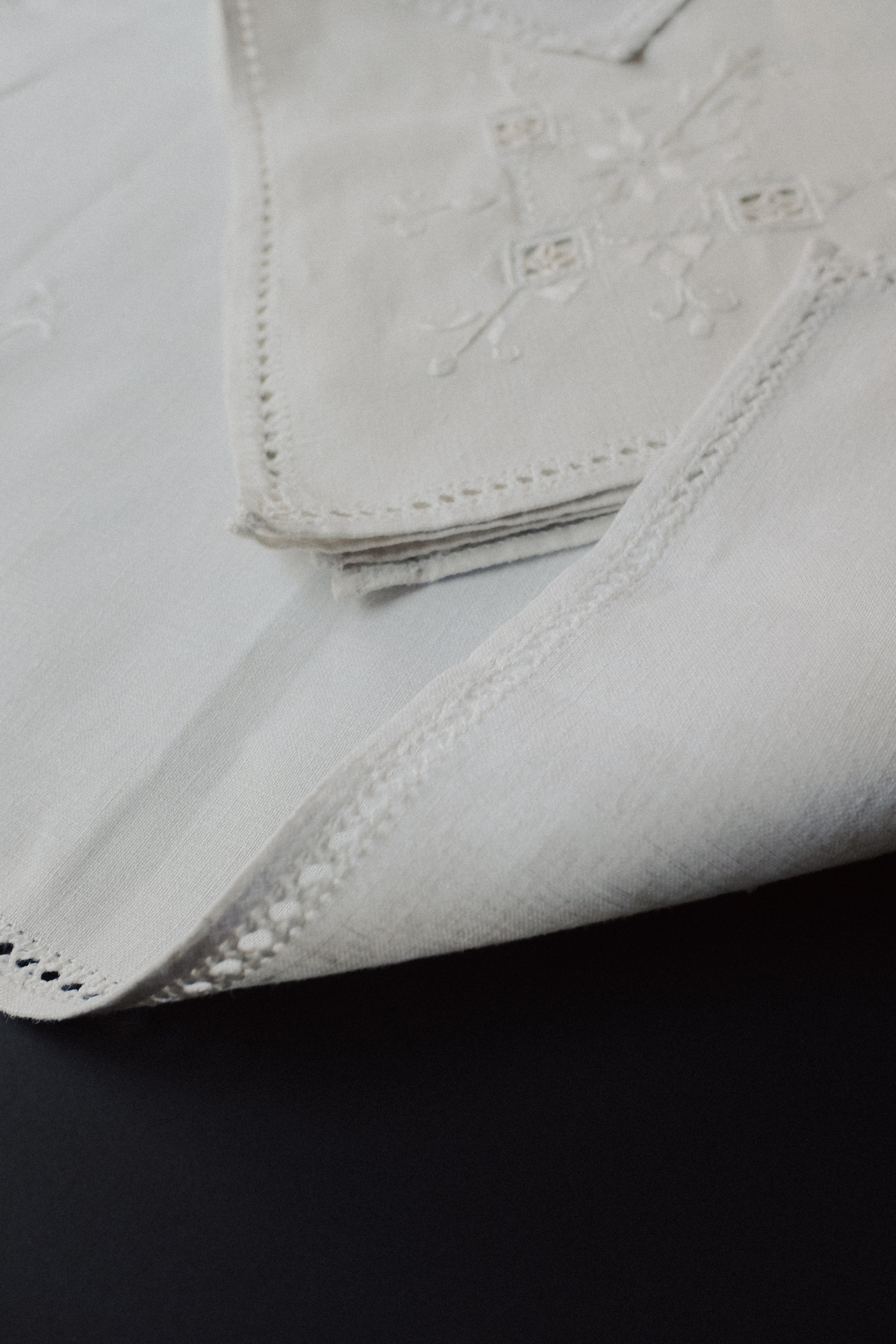 Vintage 米灰色棉麻桌巾(ㄧ組兩張)