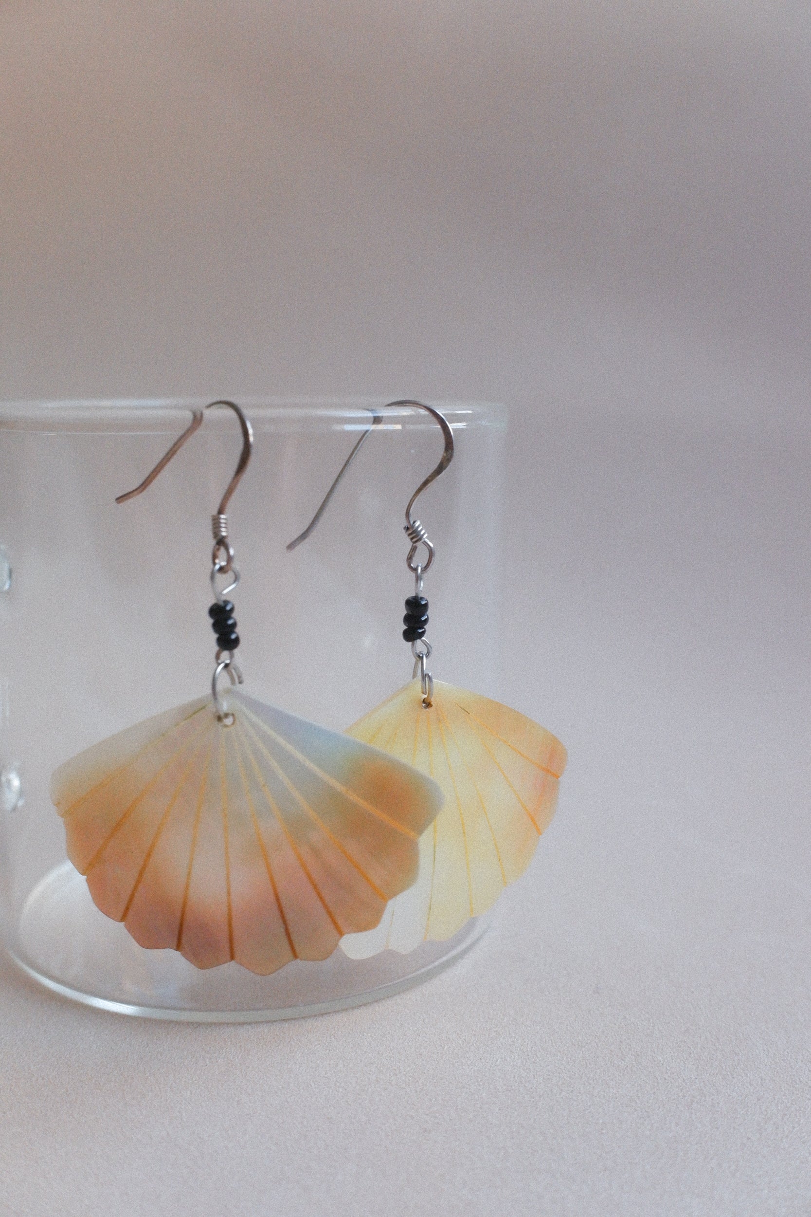 Vintage 珍珠母貝古董耳環