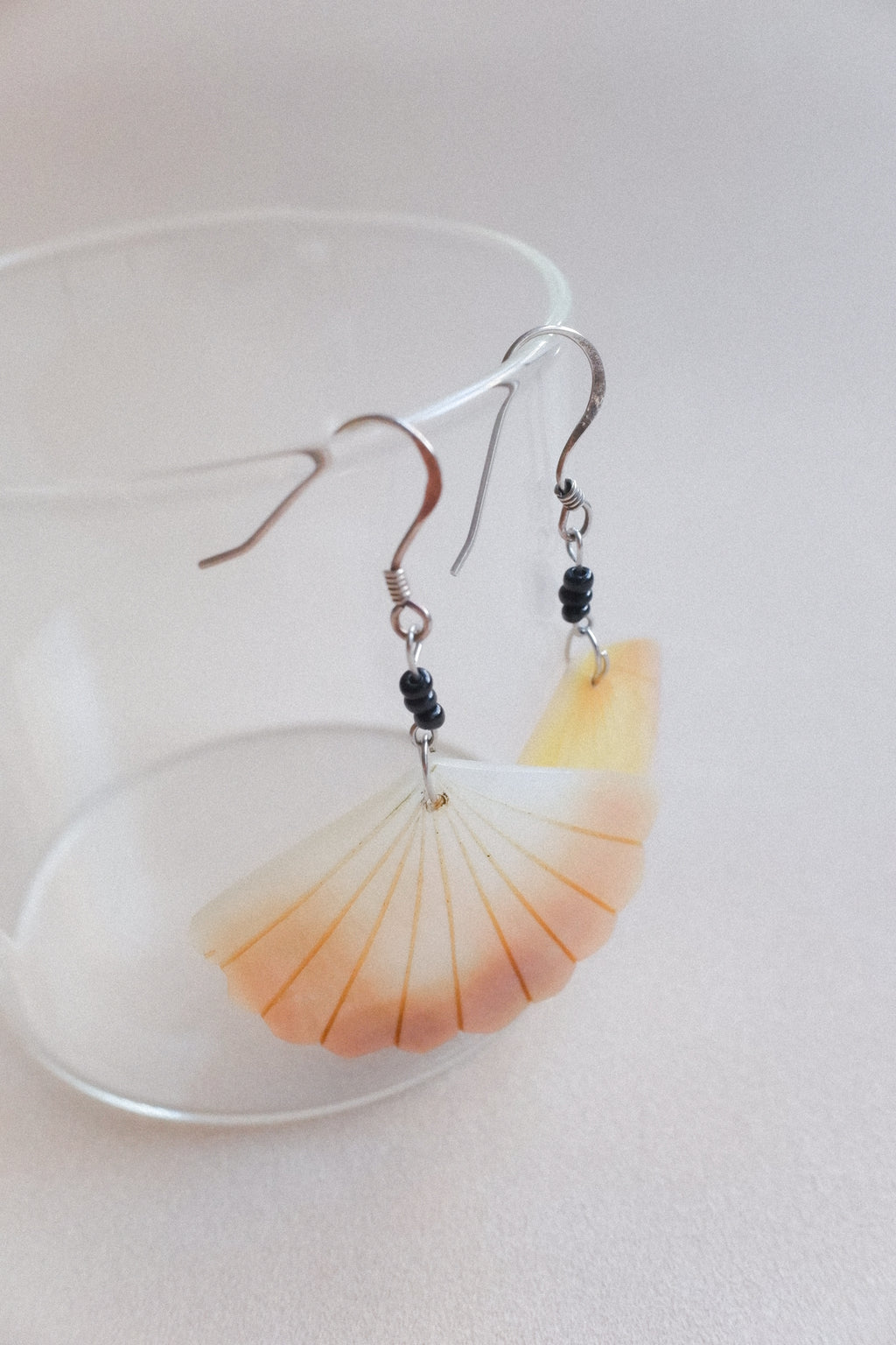 Vintage 珍珠母貝古董耳環