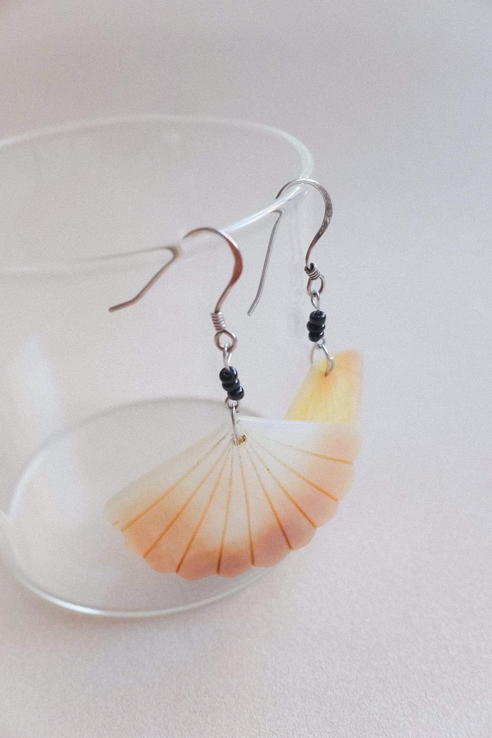 Vintage 珍珠母貝古董耳環