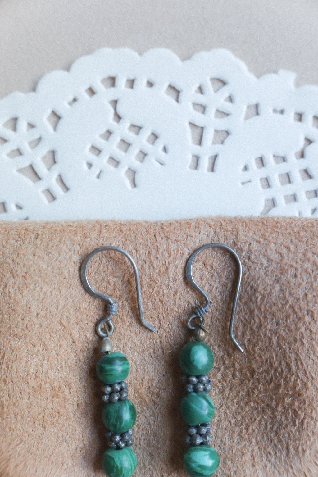 Vintage 綠松石珠飾垂墜耳環