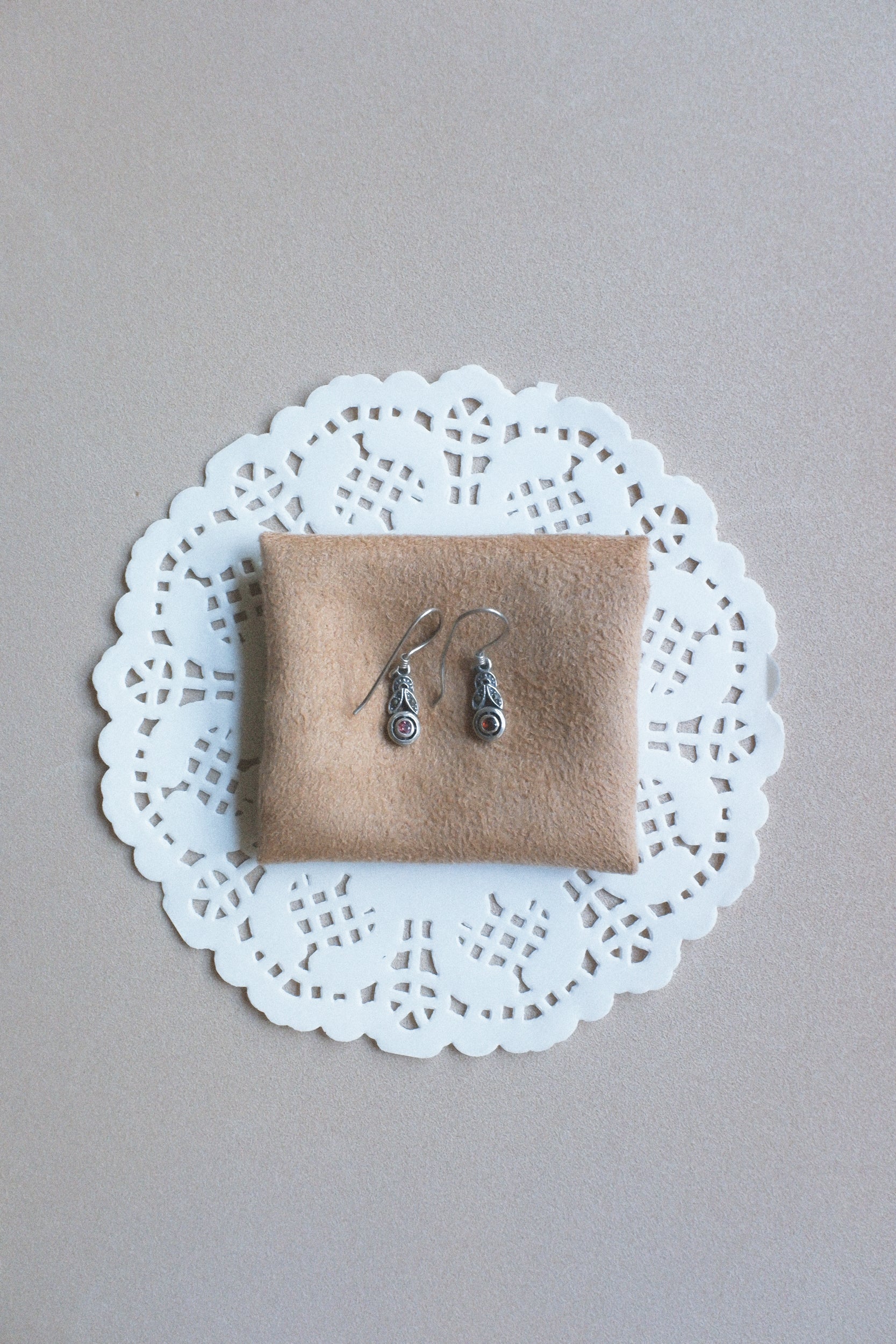 Vintage 垂墜小花古董耳環