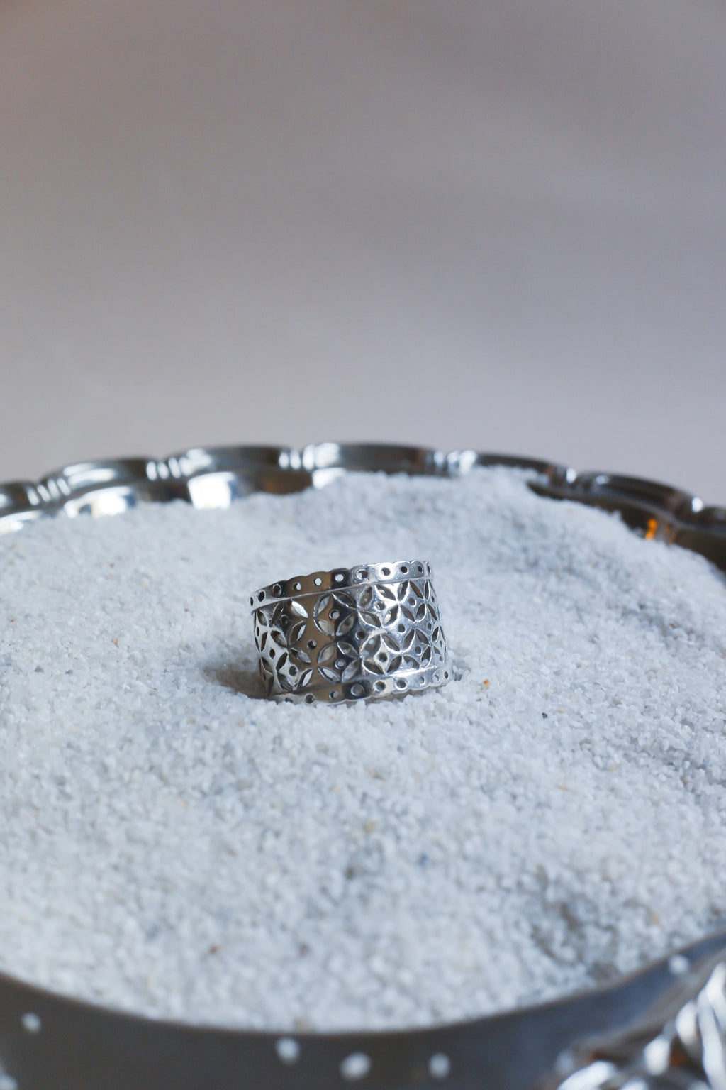 Vintage 純銀雕花古董寬戒