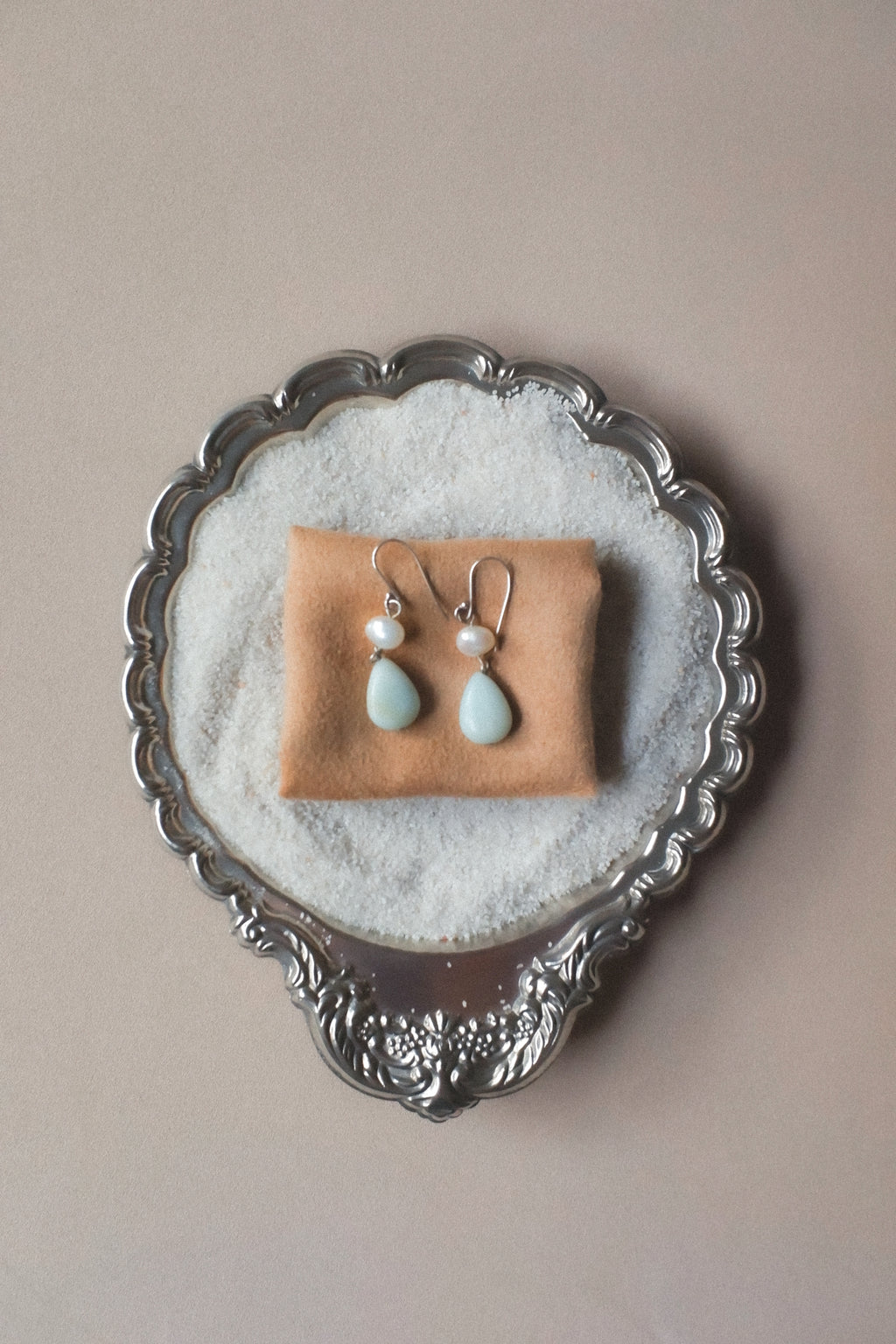 Vintage 珍珠綠瑪瑙古董耳環