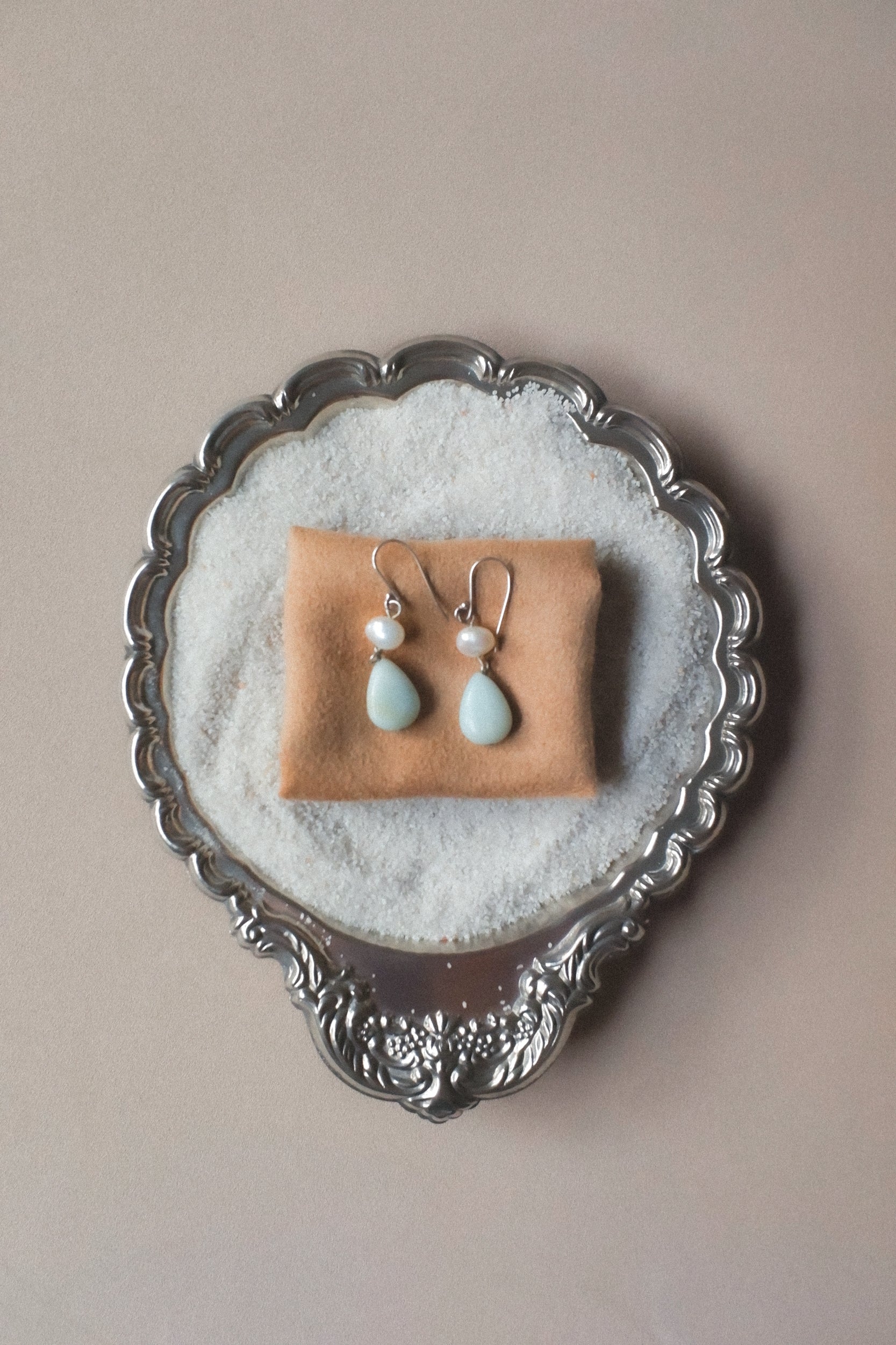 Vintage 珍珠綠瑪瑙古董耳環