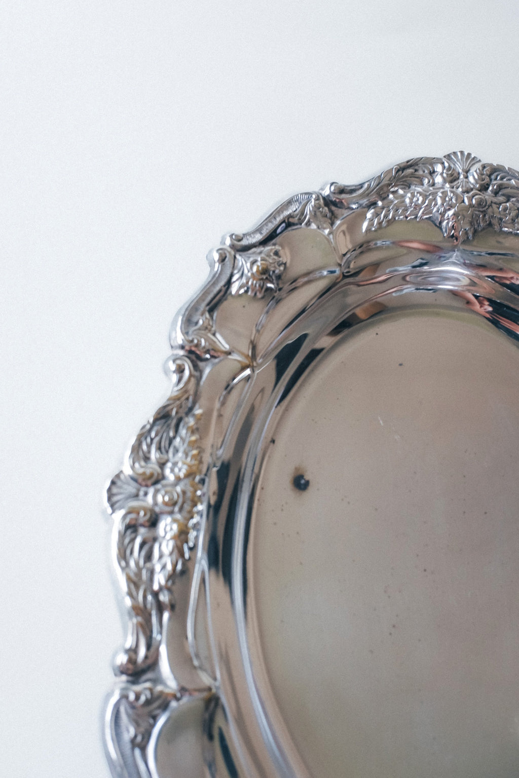 Vintage 玫瑰雕紋古董銀盤