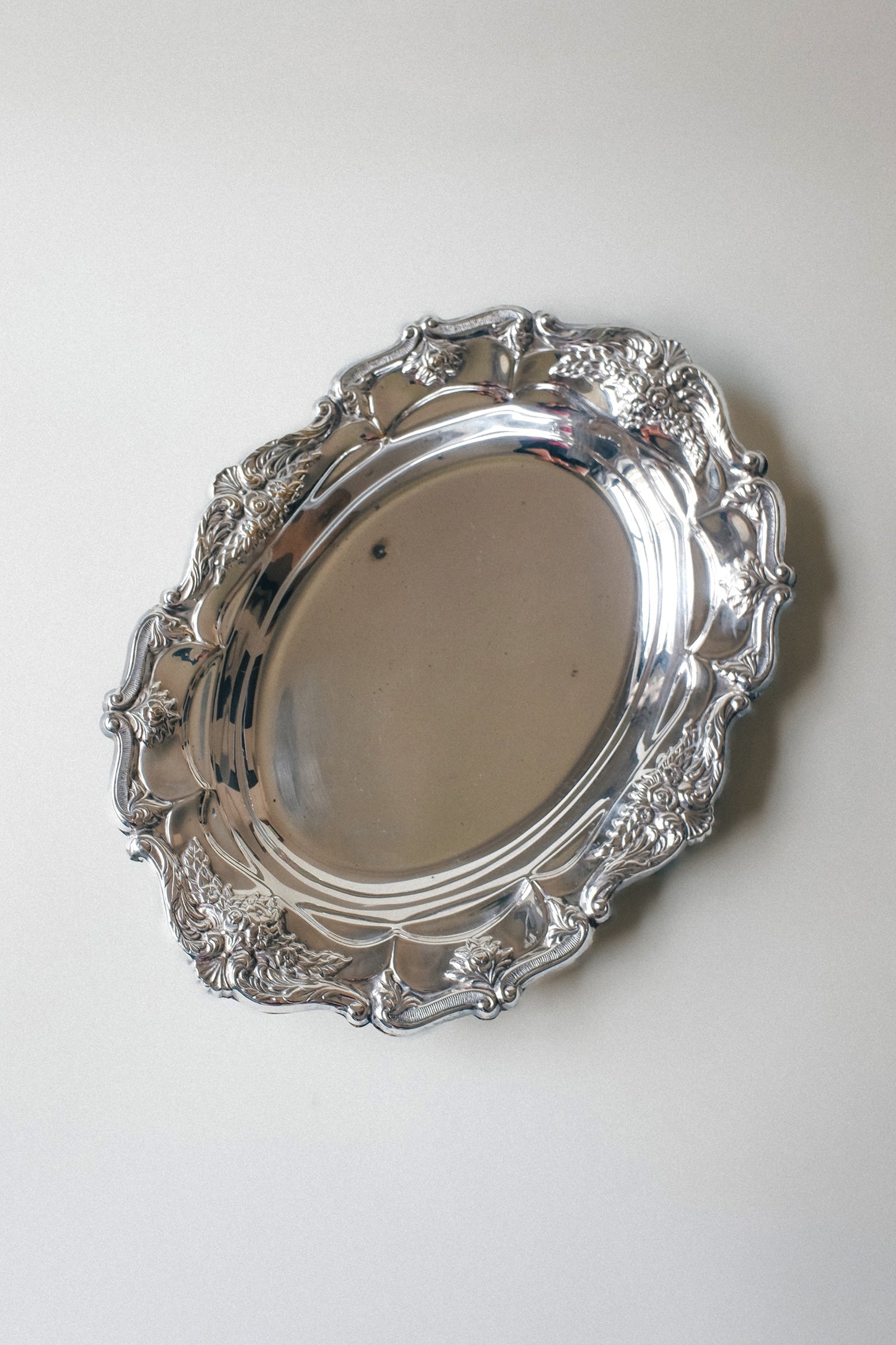 Vintage 玫瑰雕紋古董銀盤