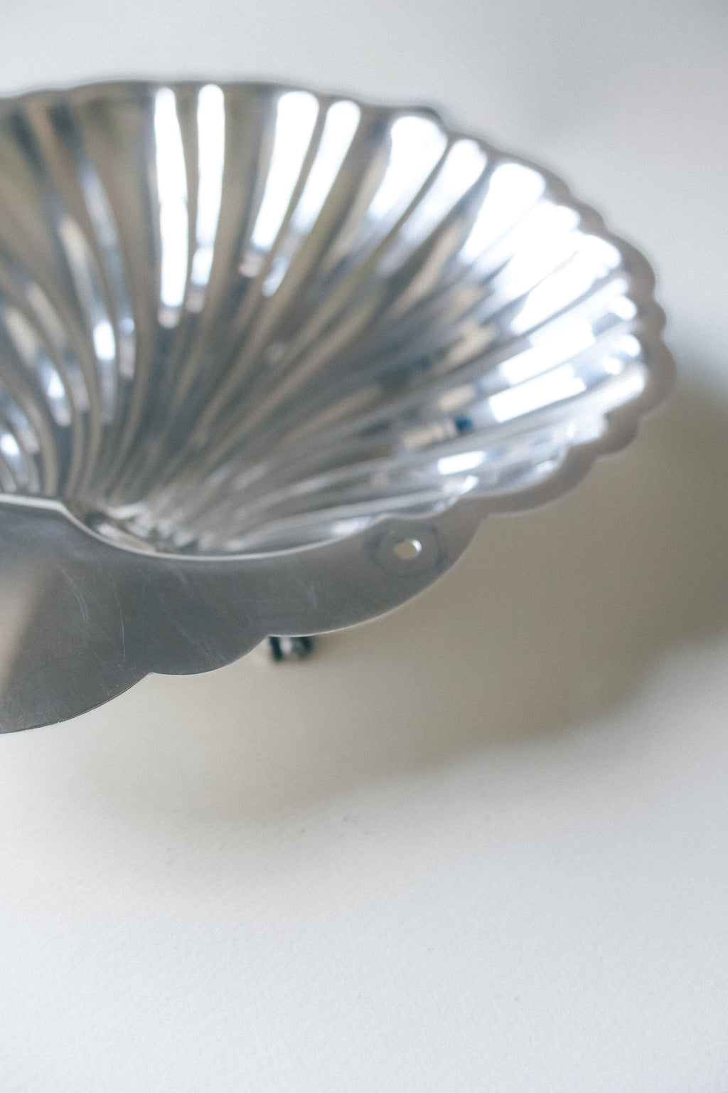 Vintage 貝殼紋腳座古董銀盤