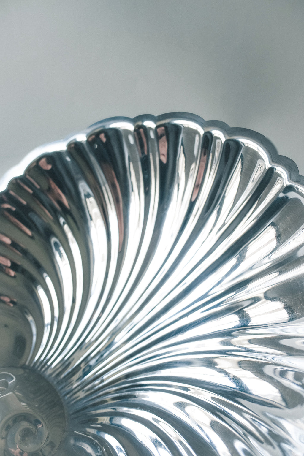 Vintage 貝殼紋腳座古董銀盤