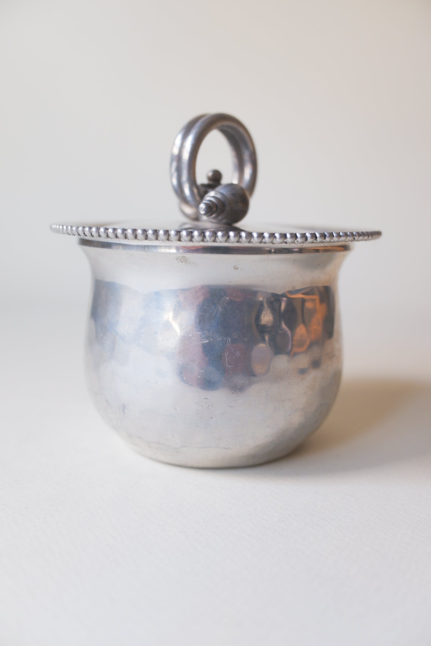 Vintage 鋁製曲線把手收納罐