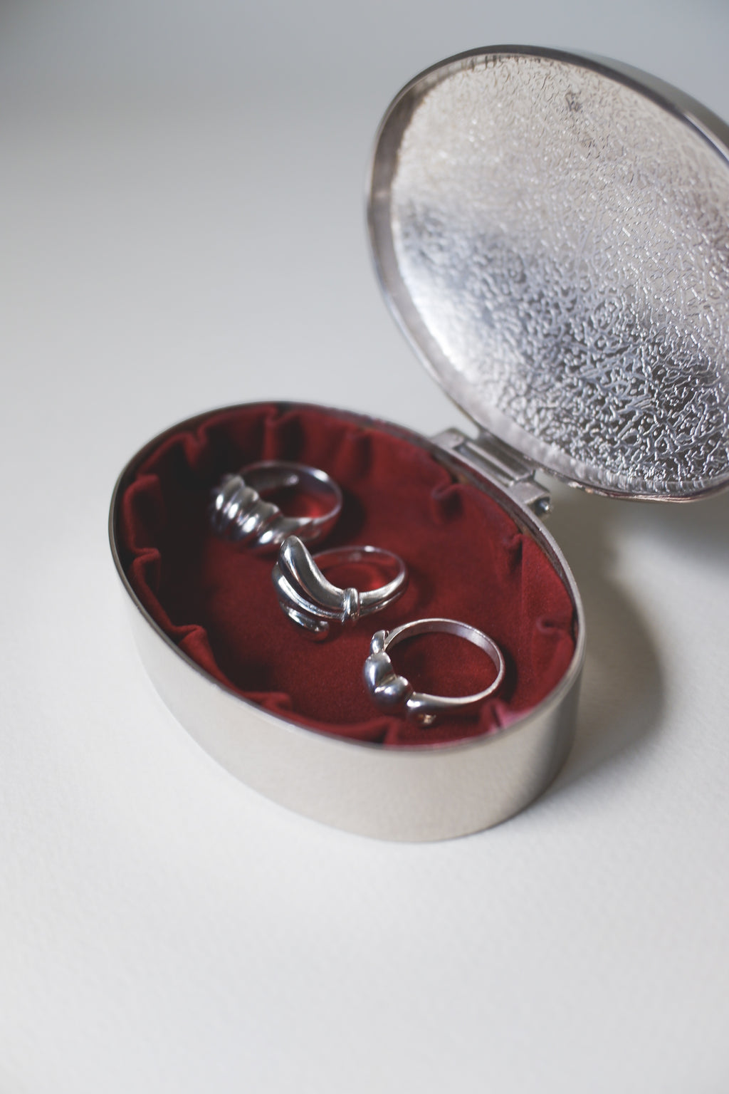 Vintage 橢圓形鍍銀收納盒