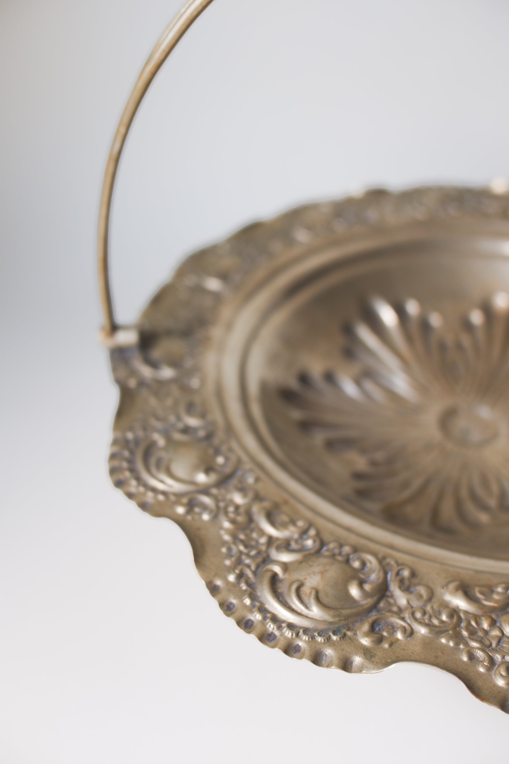 Vintage 1930‘s洛可可風鍍銀提把果盤