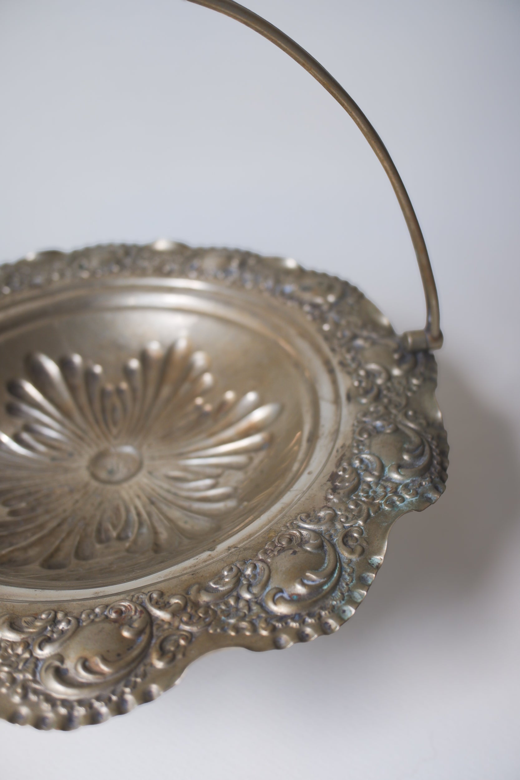 Vintage 1930‘s洛可可風鍍銀提把果盤