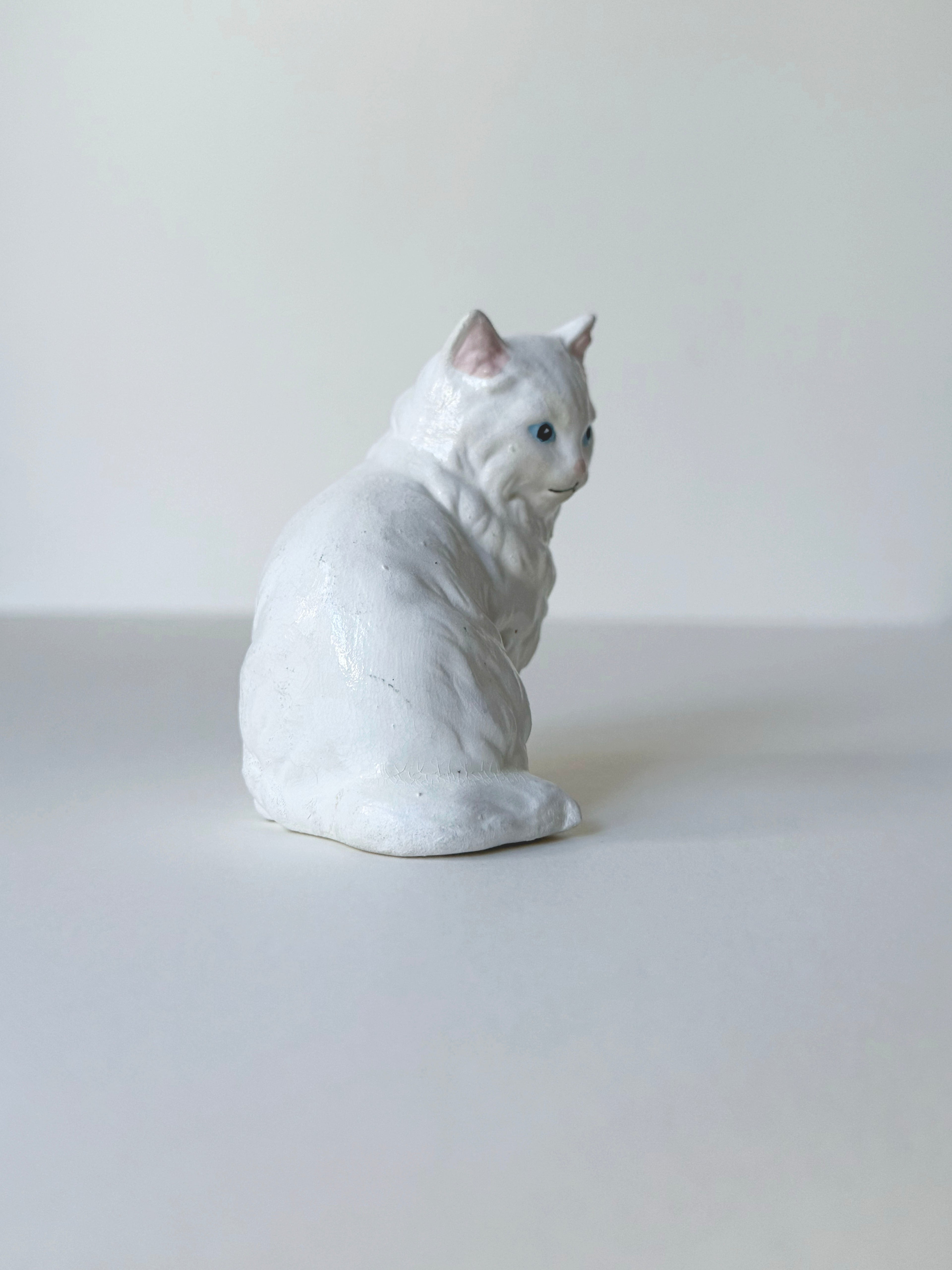 Vintage ceramic figurine｜白色波斯陶瓷貓貓