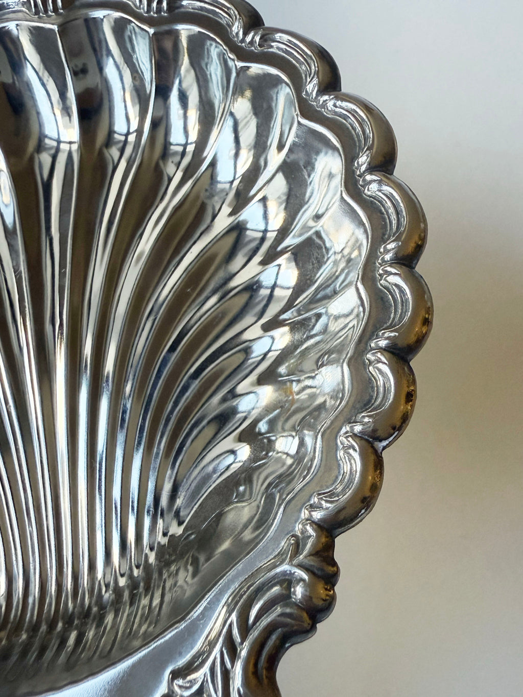 Vintage 雕花貝殼鍍銀盤